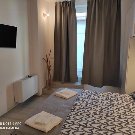 צ'יביטאנובה מארקה Blu Apartment מראה חיצוני תמונה